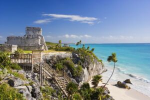 Ruinas de Tulum, Mexico --- El Castillo of Tulum --- Image by © Jose Fuste Raga/Corbis
